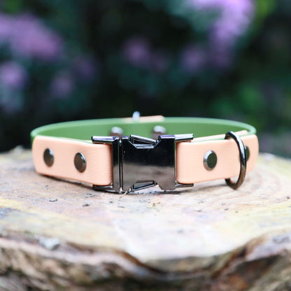 Winnie clasp dog collar olive and tan - front